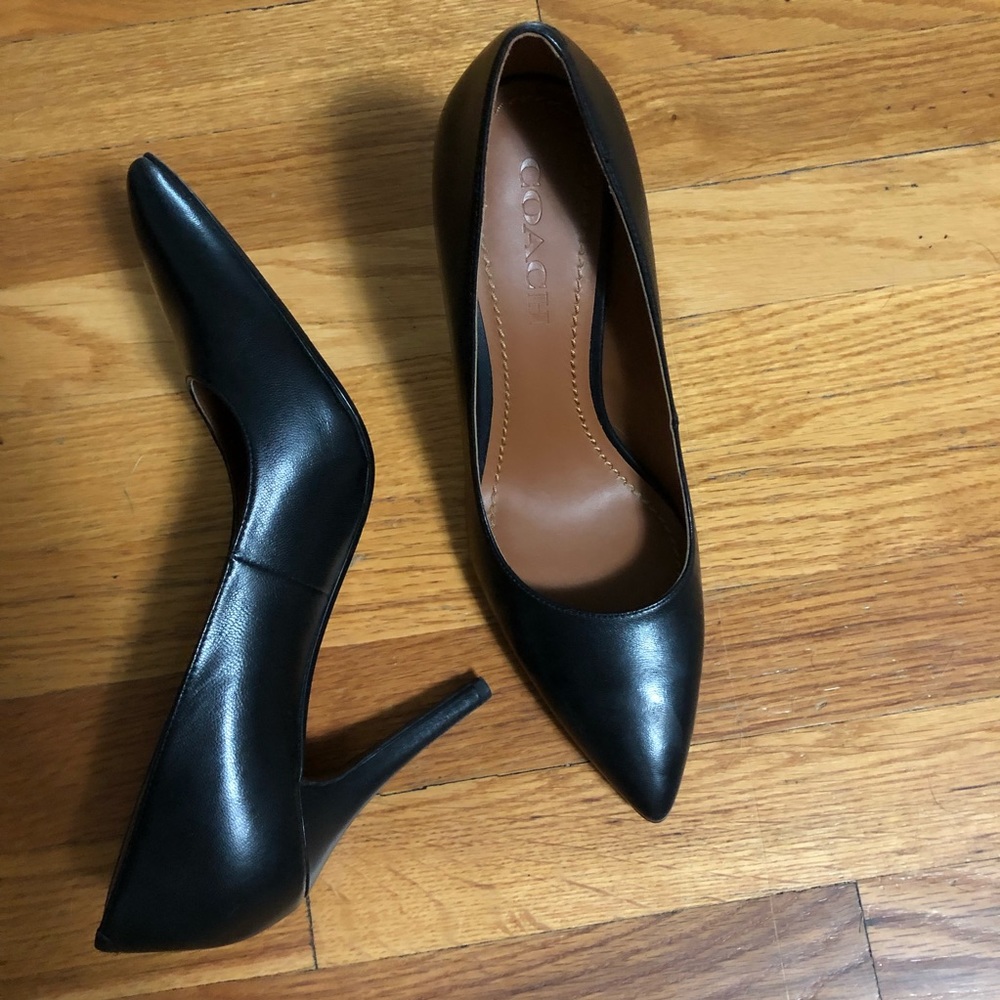 Black Coach Pumps